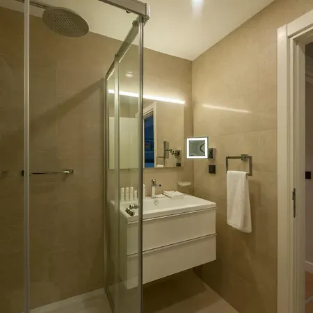 아파트 The Superior Living Batisehir 이스탄불