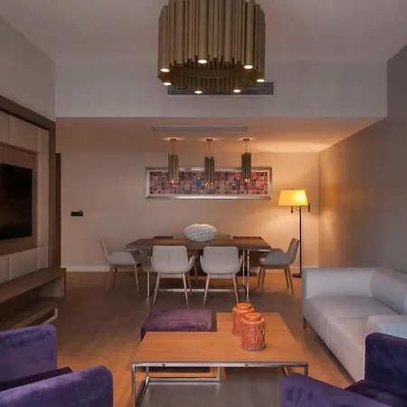 The Superior Living Batisehir Apartment *